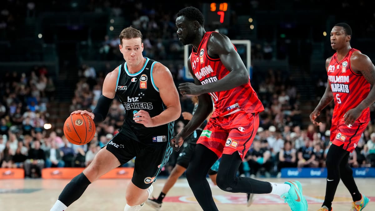 Basketball: New Zealand Breakers secure centre Sam Mennenga on a two-year deal