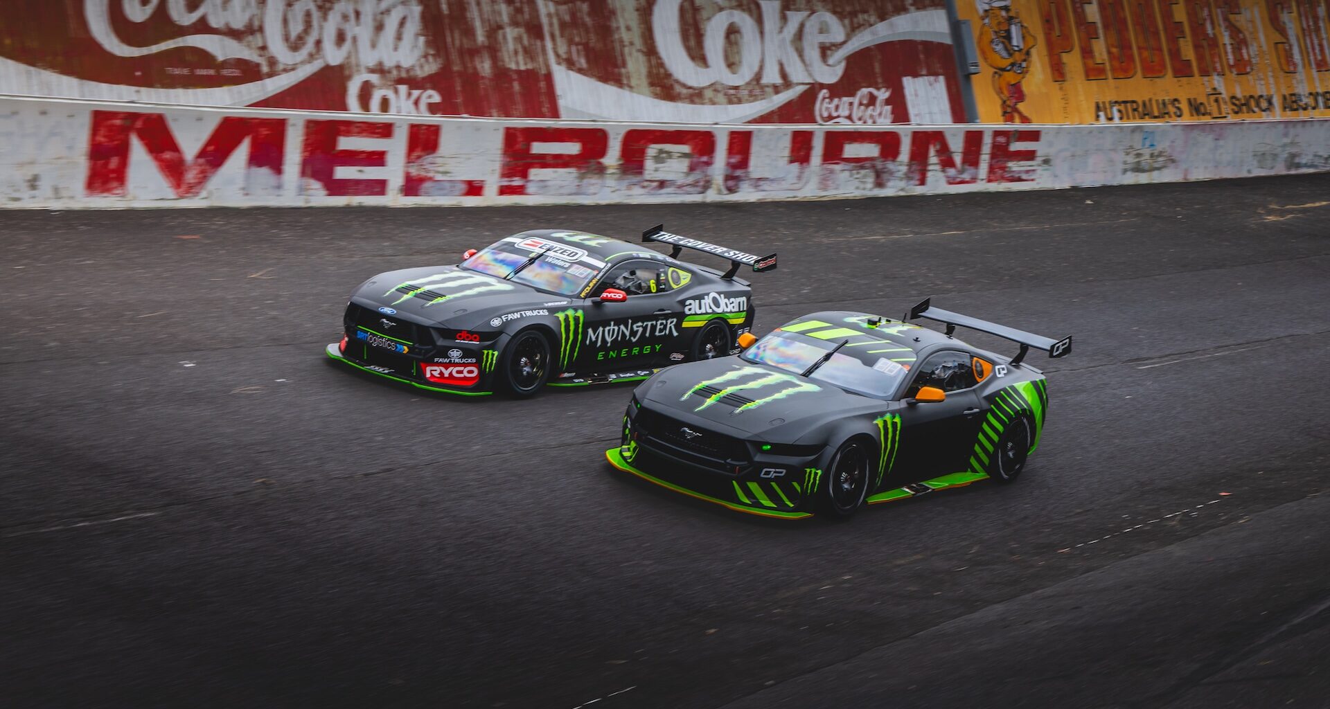 'He's a natural': Waters impressed by Piastri's Supercar cameo - Supercars