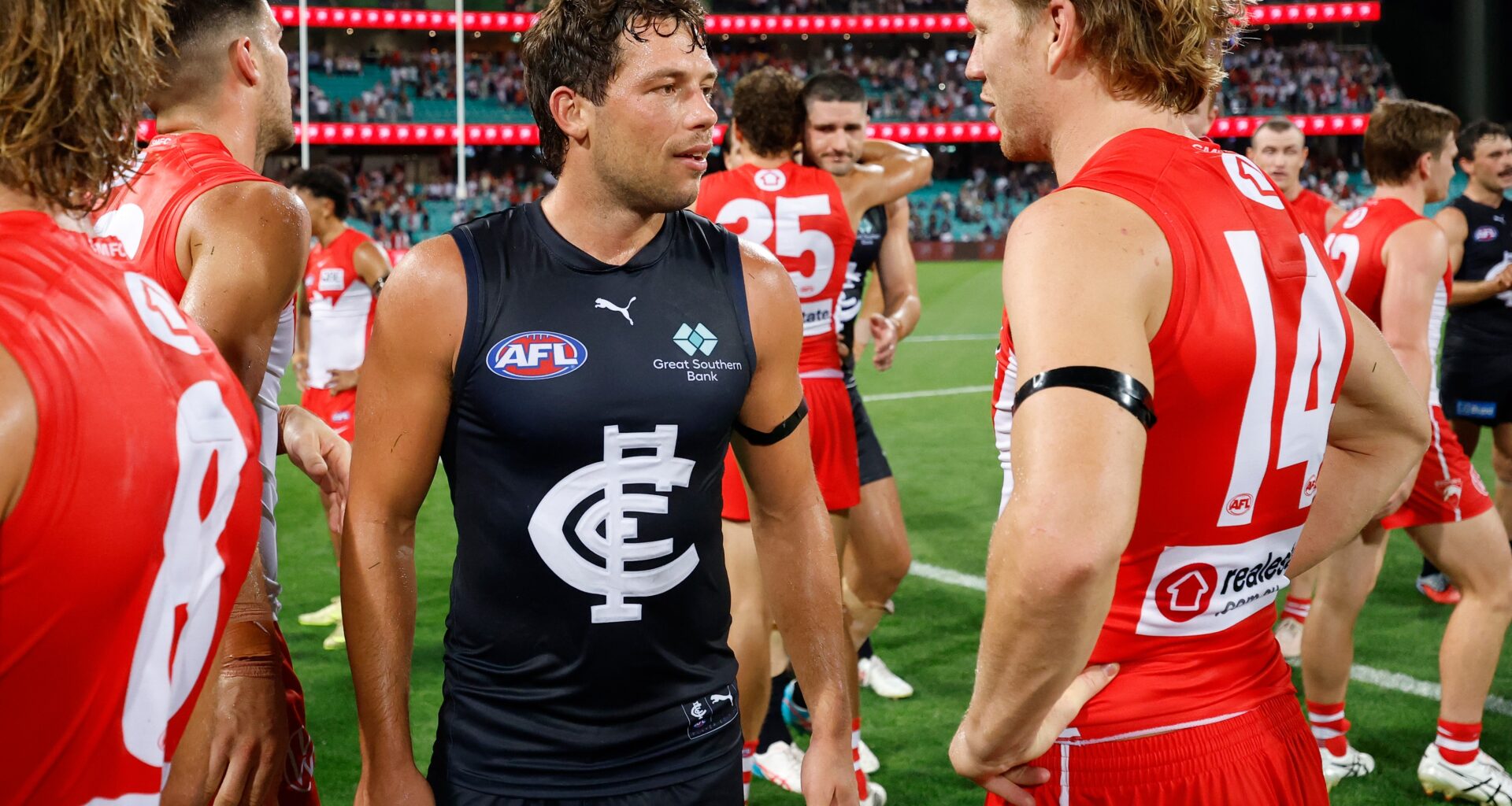 Ex-teammates have terse exchange after fiery season-opener