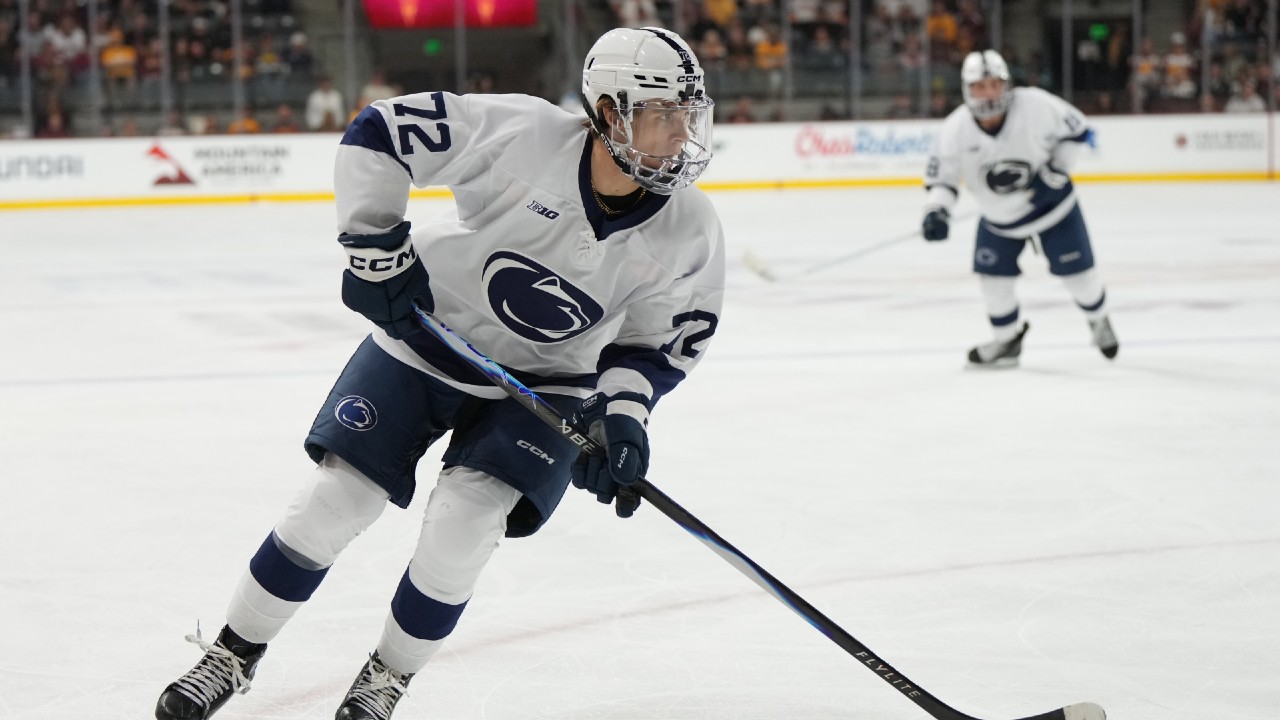 NCAA men's hockey roundup: McKenna, Penn State eliminated by Minnesota Duluth