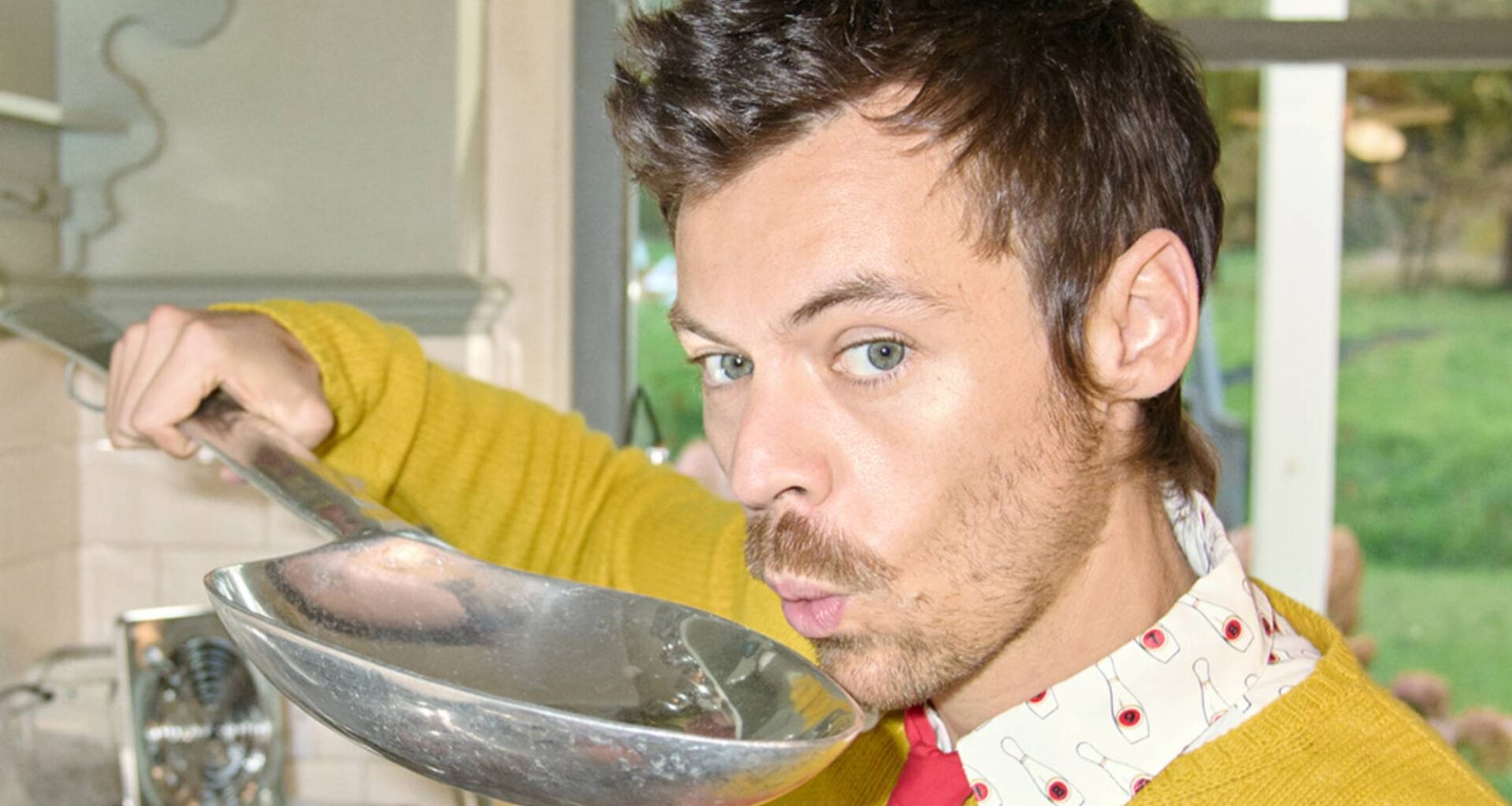 Watch Harry Styles perform ‘Dance No More' and ‘Coming Up Roses’ on 'SNL' and address "queerbaiting" accusations