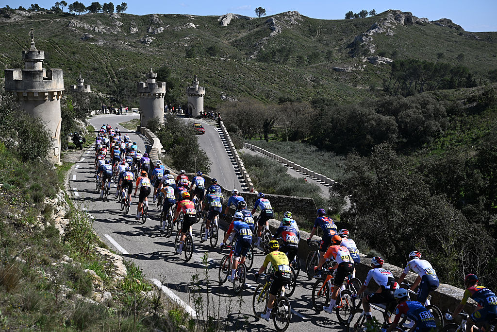 APT, FRANCE - MARCH 13: A general view of the peloton competing during the 84th Paris-Nice 2026, Stage 6 a 179.3km stage from Barbentane to Apt 234m / #UCIWT / on March 13, 2026 in Apt, France. (Photo by Szymon Gruchalski/Getty Images)