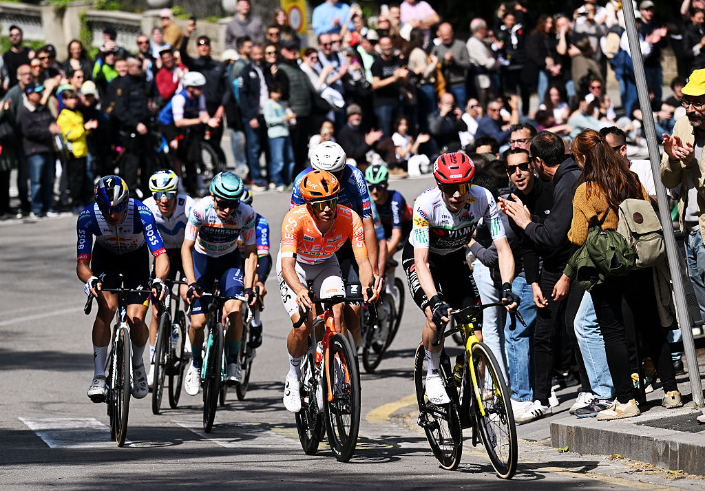 2026 Volta a Catalunya stage 7: Vingegaard leads the reduced pack of main favourites