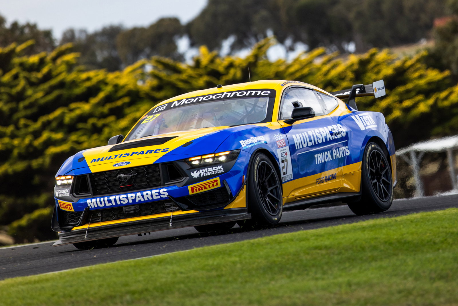 Ford dominates GT4 practice at Phillip Island