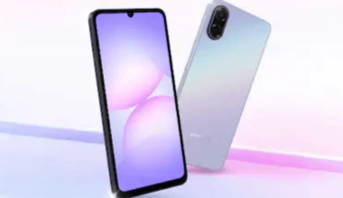 Smartphones might bring back waterdrop notches and microSD cards in 2026