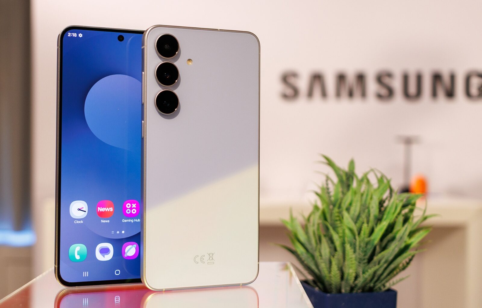 Samsung turns to cheaper Chinese displays for Galaxy S26 FE and A57 as memory prices bite