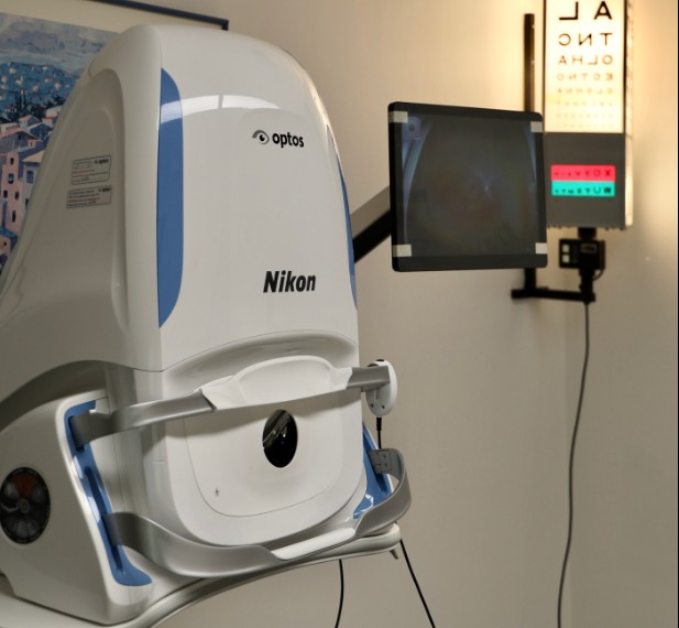 Canberra first hospital to use laser eye imaging technology