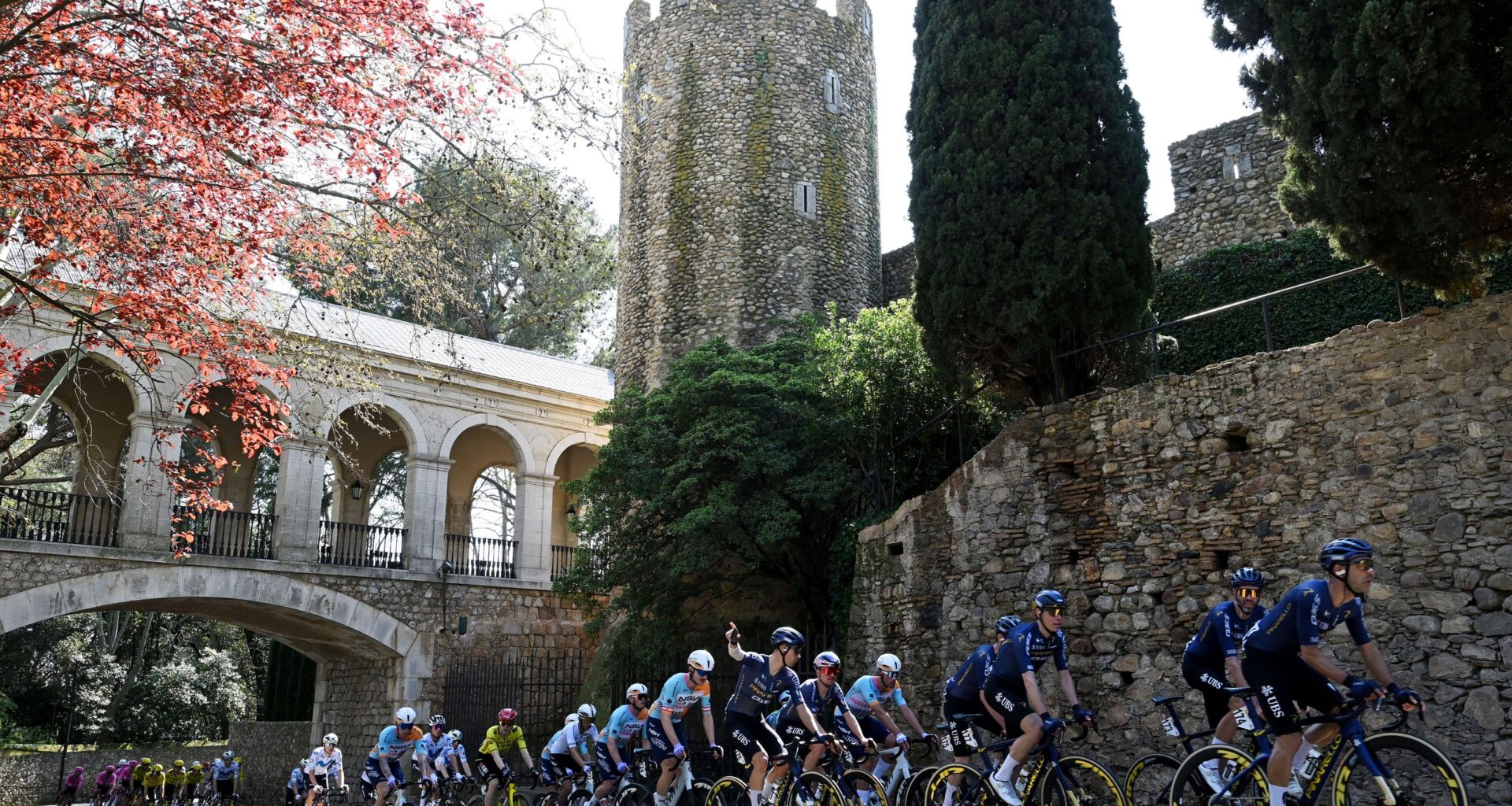 Volta a Catalunya stage 2 LIVE: Peloton keeping a very tight leash on the five man breakaway