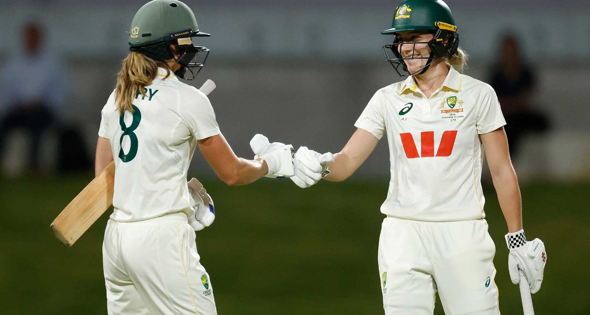 Sutherland, Perry give Aussies upper hand in Perth