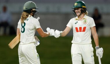 Sutherland, Perry give Aussies upper hand in Perth