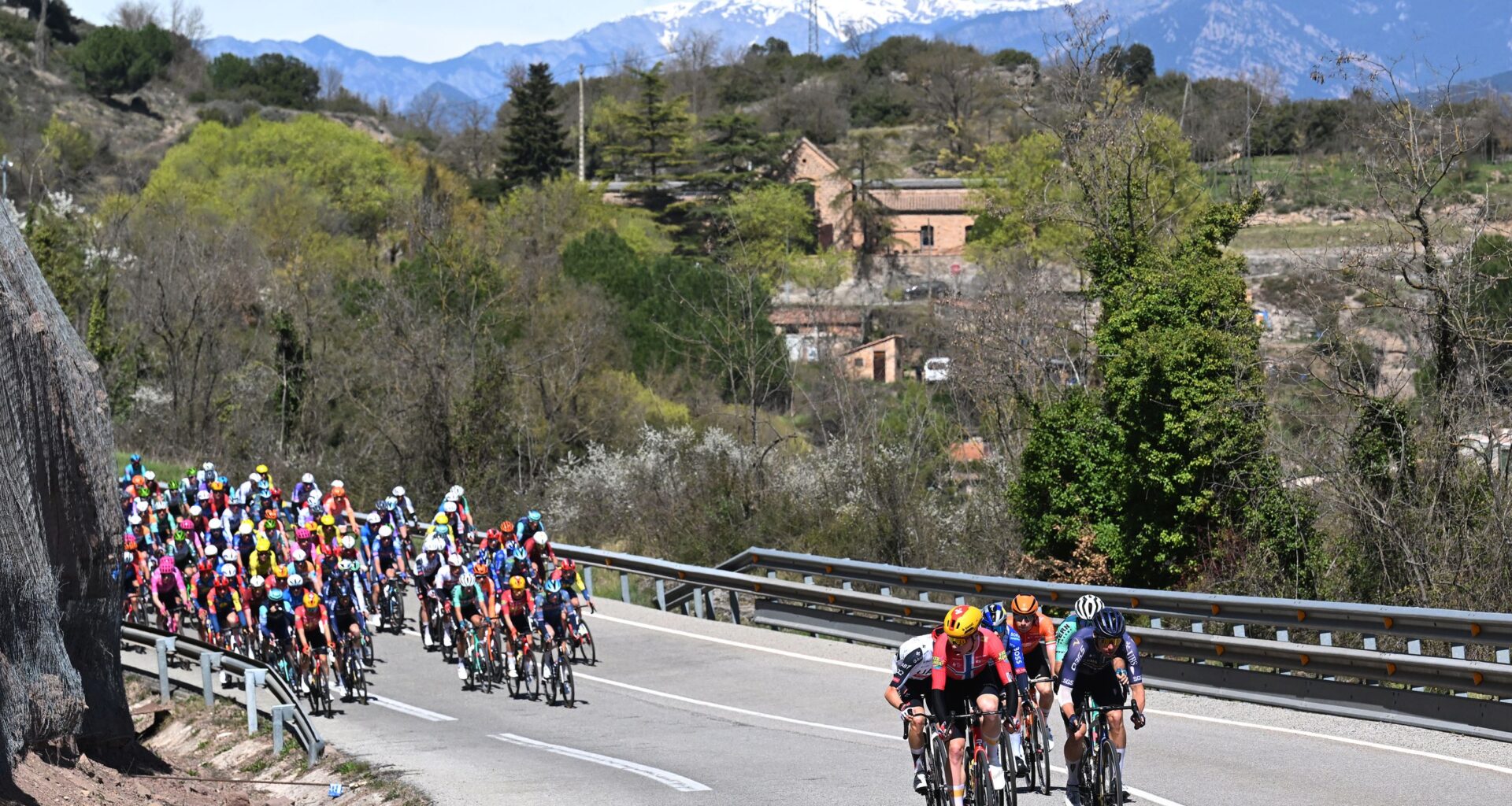 Volta a Catalunya stage 6 LIVE: Huge breakaway gets away in frantic battle to form the move of the day