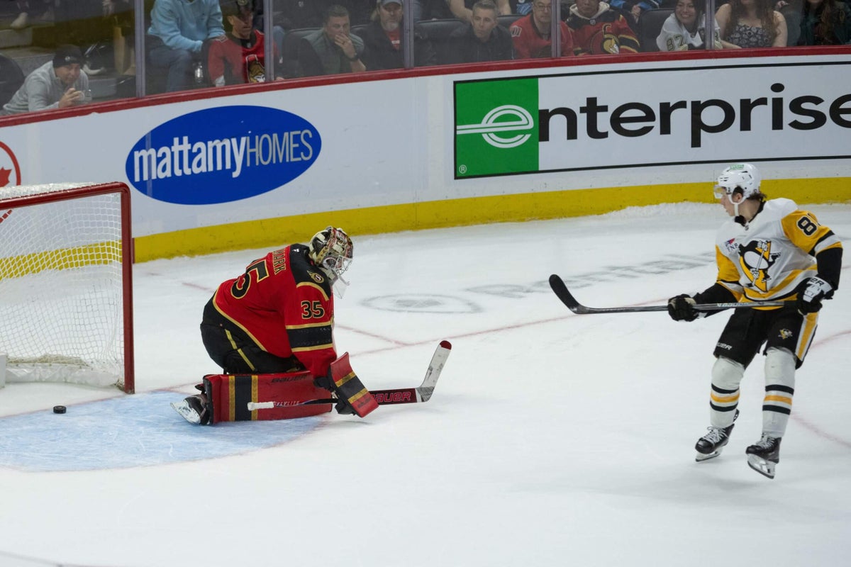 The NHL playoff races heat up. Plus: Another trophy for MacKinnon?