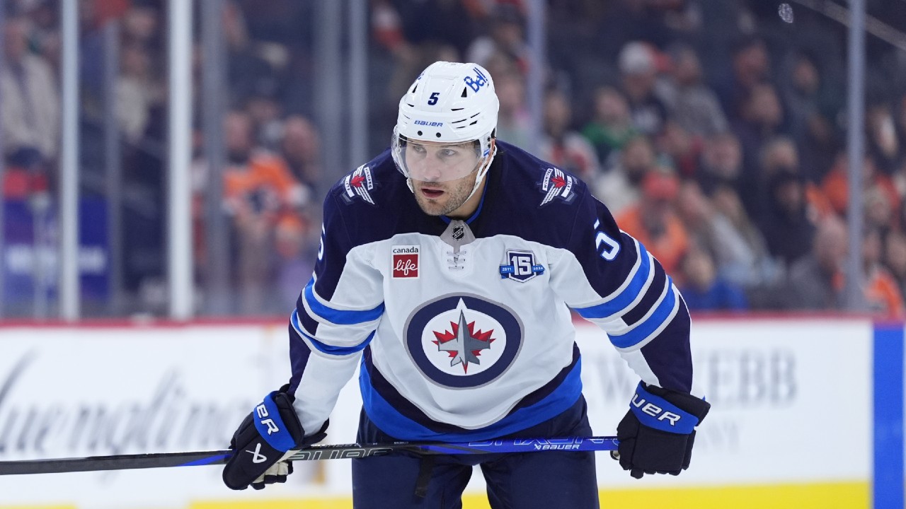 Jets trade Luke Schenn, Logan Stanley to Sabres