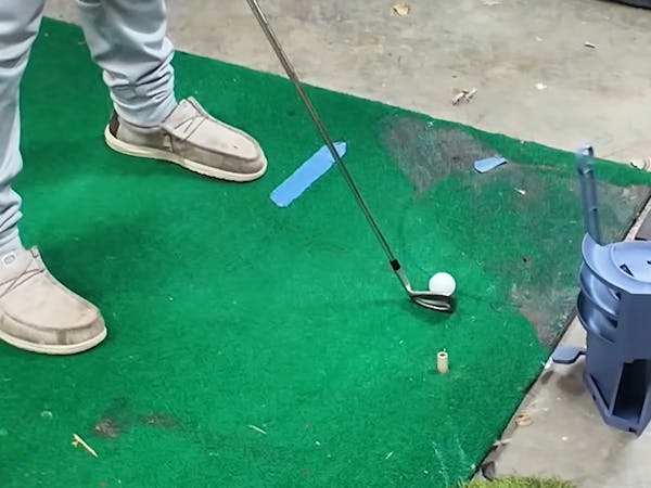 A 3D-Printed Golf Ball Dispenser Perfect for Indoor Practice