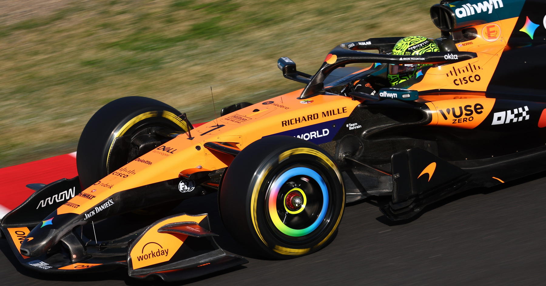 Lando Norris on brink of F1 penalty after major McLaren change