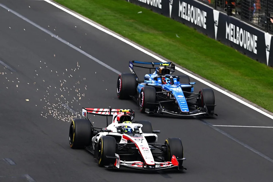 Oliver Bearman, Haas F1 Team, Carlos Sainz, Williams