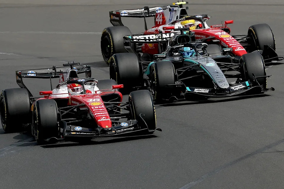 Charles Leclerc, Ferrari, Lewis Hamilton, Ferrari, George Russell, Mercedes