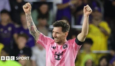 Lionel Messi celebrates