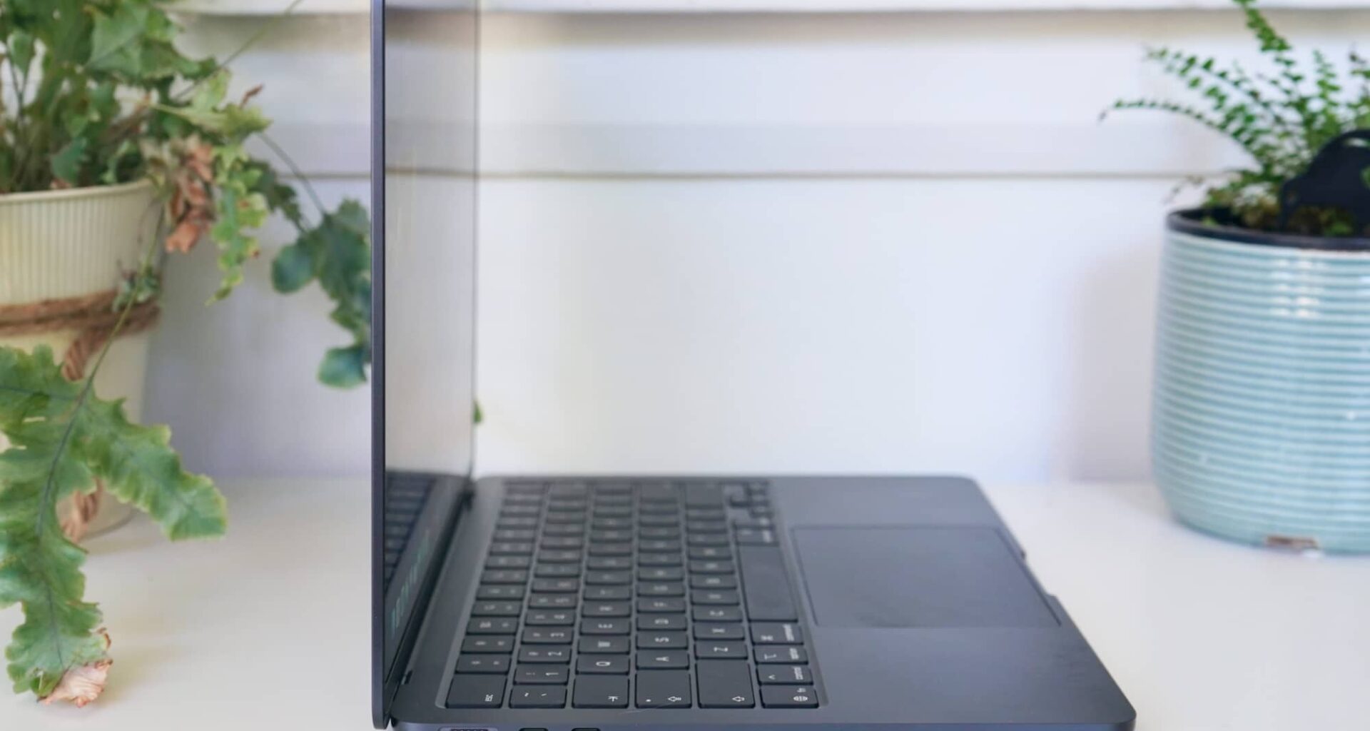 Apple MacBook Air 13 with M5 review – Pickr