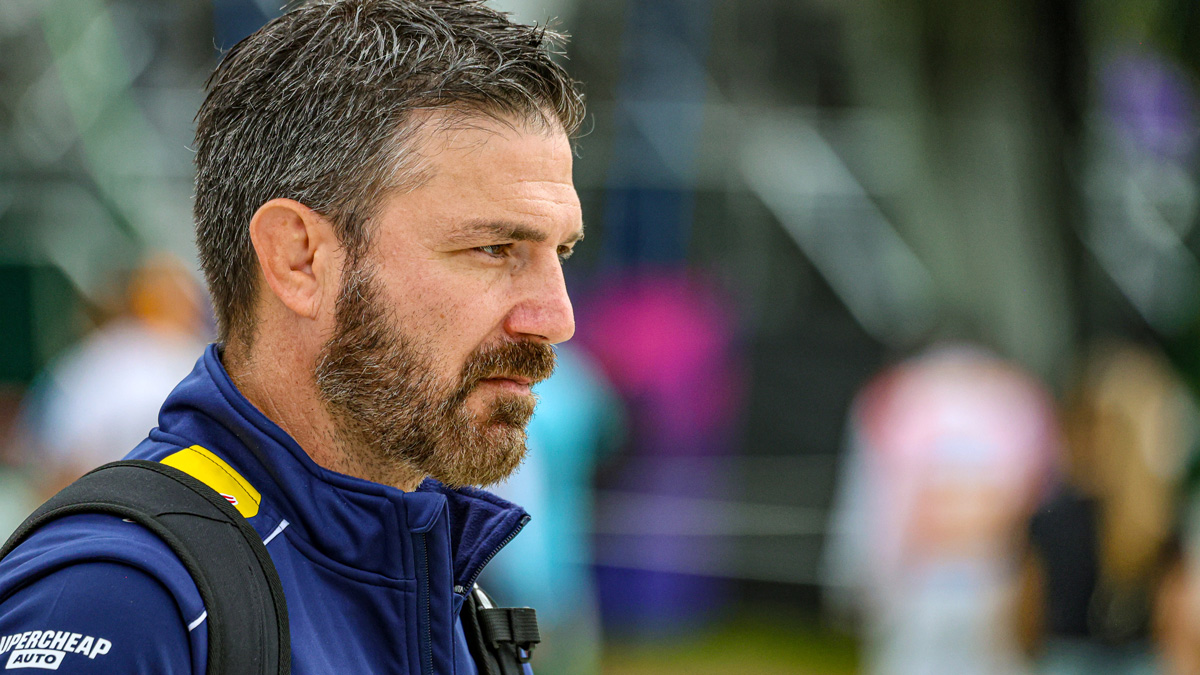 Triple Eight's Mark Dutton calls out PlayStation-esque Supercars driving at Albert Park