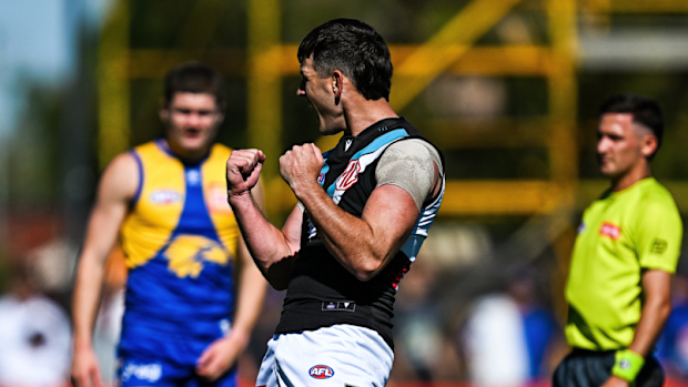 Zak Butters in the AAMI Community Series.