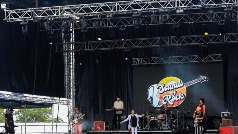 Australian songwriter and guitarist Bernie Lynch of Eurogliders band dead after battle with cancer