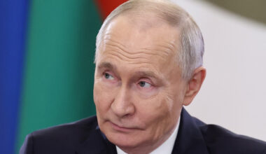 Putin Calls Pezeshkian