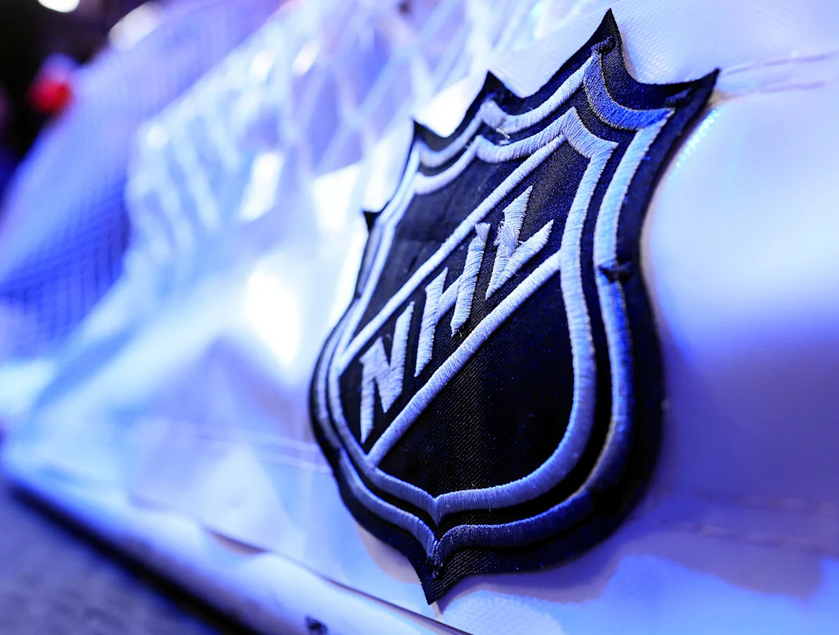 Who's in 2026 NHL playoffs? Latest standings, bracket, tiebreaker scenarios