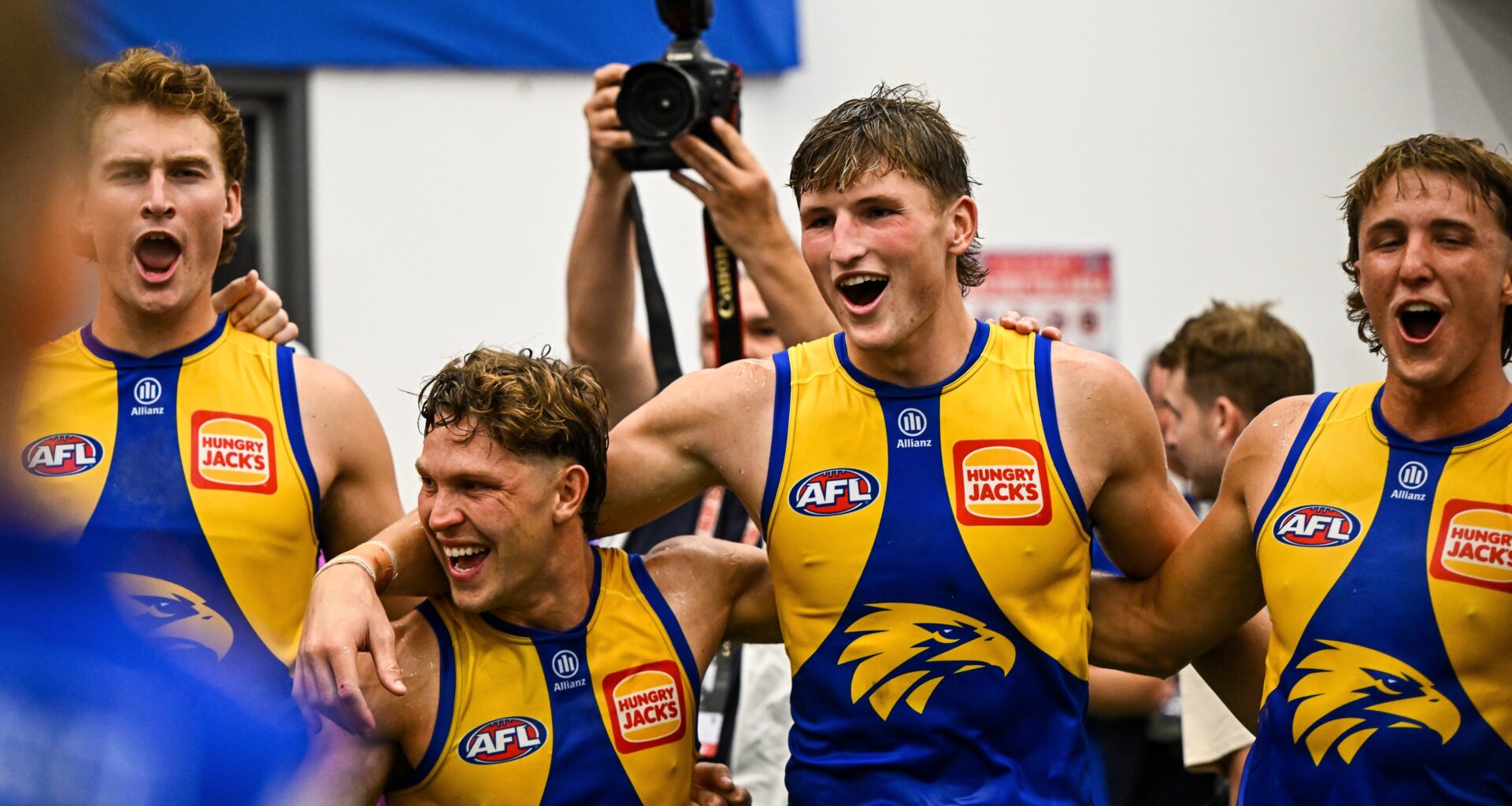 Eagles fly to victory over Roos