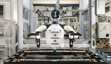 German car giant to use humanoid robots to build cars