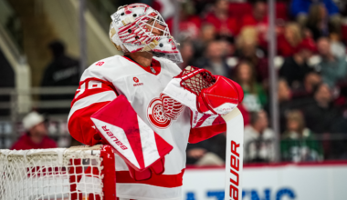 NHL Status Report: Gibson day to day for Red Wings with upper-body injury