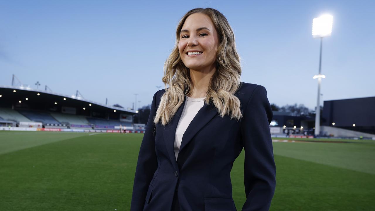 Jess Webster feature interview, Fox Footy commentators, how many female TV callers are there, Kelli Underwood, latest news