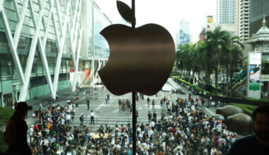 Bangkok Post - Apple patches security flaws for older iPhones and iPads