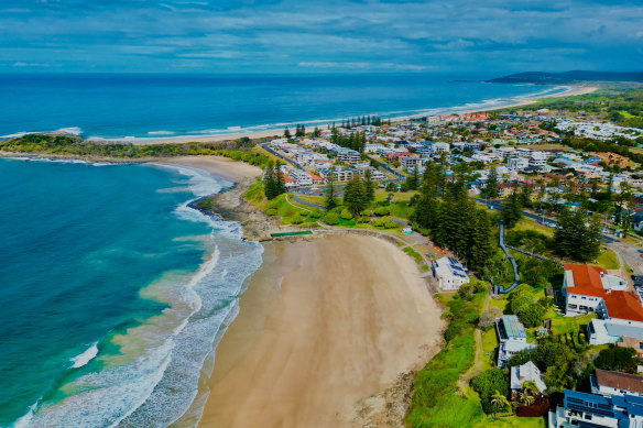 The popular holiday town of Yamba.