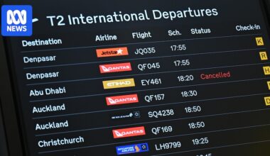 Middle East airspace closure could leave Australians trapped for weeks after US-Israel strikes on Iran