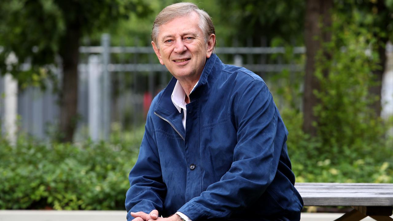 Dennis Cometti has died at age 76.