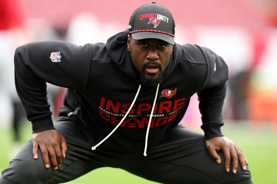 Tampa Bay Buccaneers linebacker Lavonte David during warm upNathan Ray Seebeck-Imagn Images