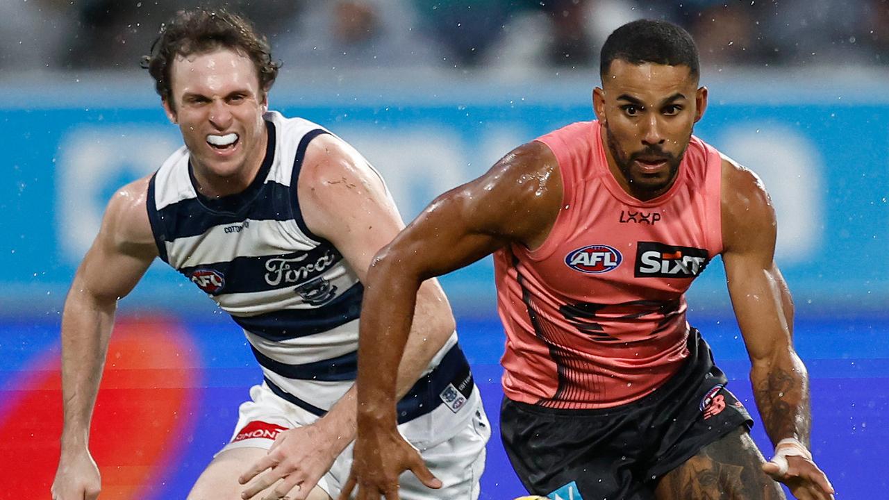 Gold Coast Suns vs Geelong Cats, Opening Round, live updates, scores, blog, stats, start time AEDT and how to watch, stream, latest news