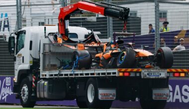 F1 fans recreate Oscar Piastri's Australian GP crash using RC cars