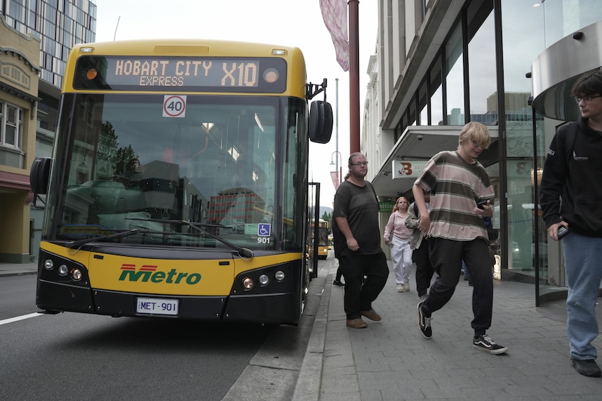 A Metro Tas bus in Hobart's CBD.
