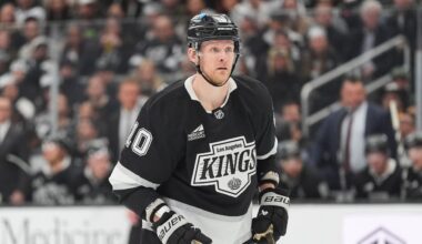 Kings sending veteran Corey Perry to Lightning for second-round pick