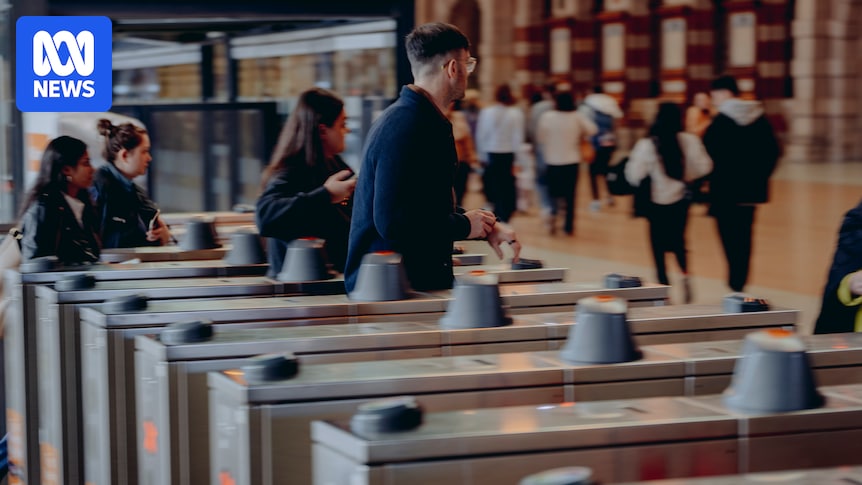 Free public transport ruled out for NSW commuters as Liberals, union renew calls for cost-of-living relief