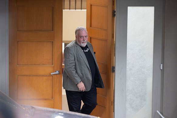 Sandilands exits his home, heading to a live taping of Australian Idol.