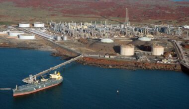 Australia's biggest LNG plants offline due to cyclone