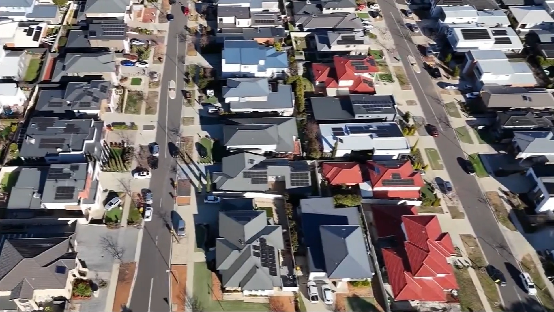 Economist says interest rate hikes expected to gradually slow home price growth