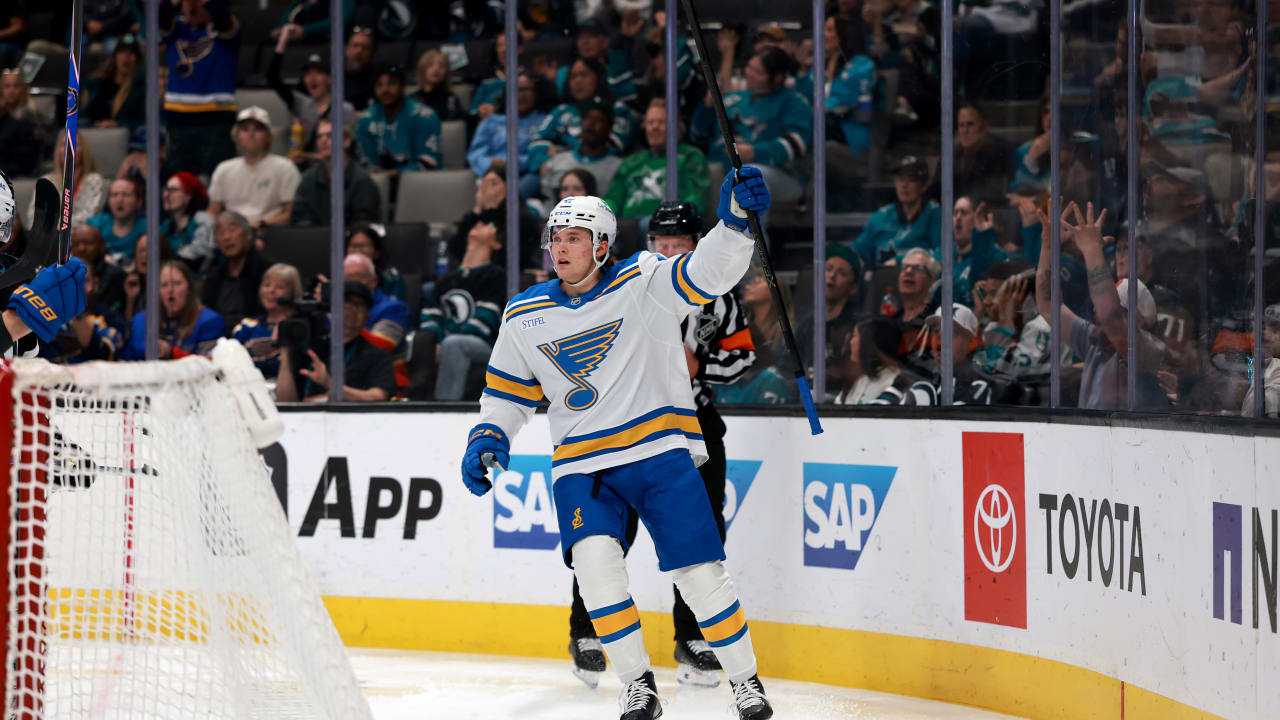 Lindstein strikes first | NHL.com
