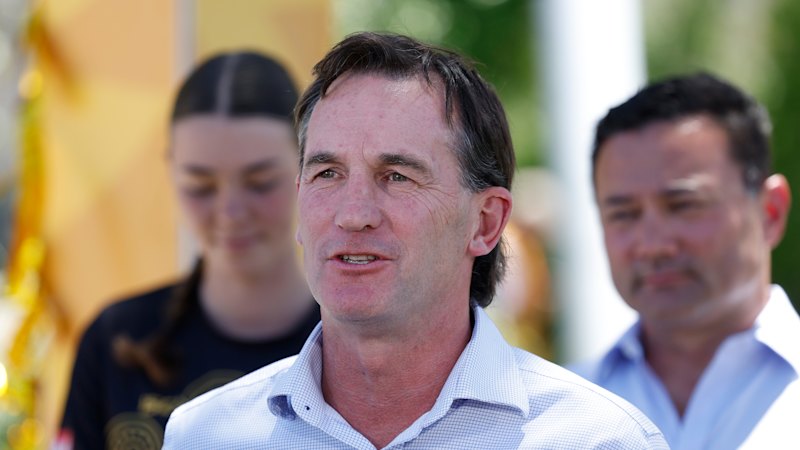 AFL boss Andrew Dillon defends Sydney’s Bondi tribute that failed to mention Jewish community