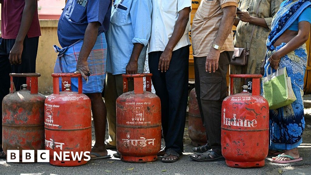 War on Iran squeezes India's cooking-gas supplies