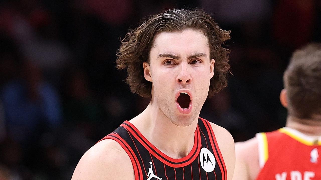 Where is Josh Giddey on all-time triple-doubles list, Chicago Bulls, Dyson Daniels career-high rebounds