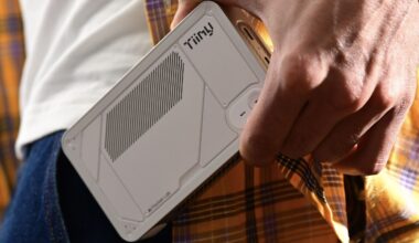 Meet the world's smallest AI supercomputer — it packs 'doctorate-level intelligence', its makers say, and can fit into your pocket